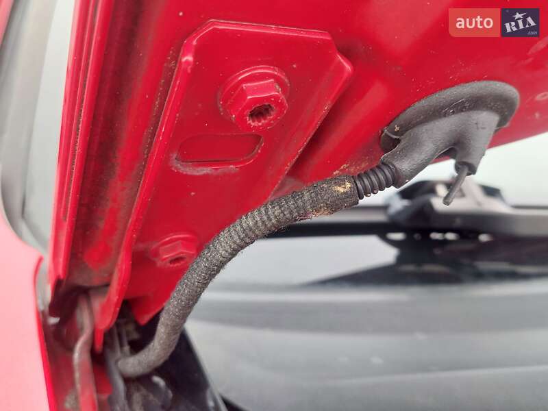 Хетчбек Volkswagen Golf 2003 в Одесі