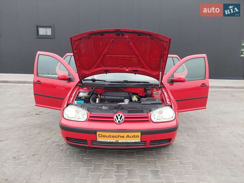 Хетчбек Volkswagen Golf 2003 в Одесі