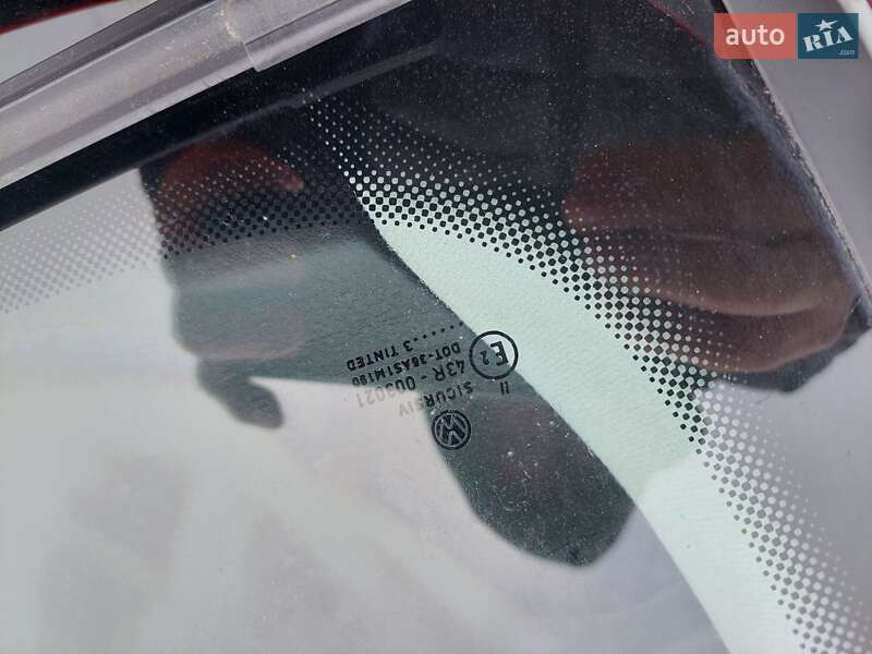 Хетчбек Volkswagen Golf 2003 в Одесі