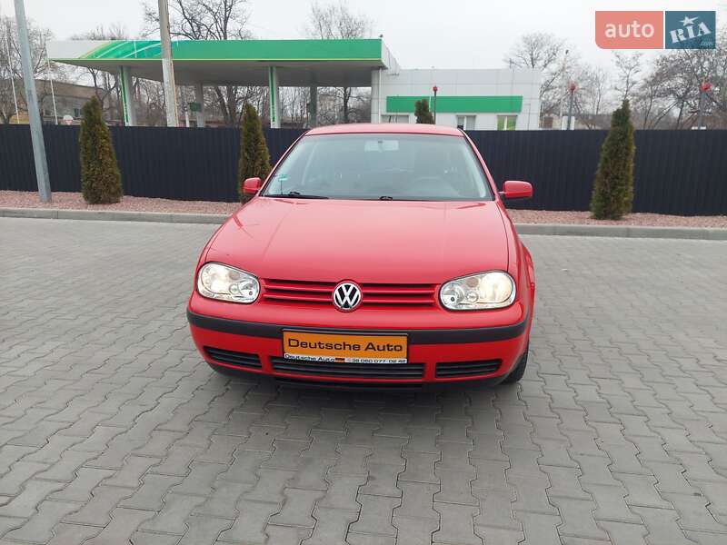 Хетчбек Volkswagen Golf 2003 в Одесі