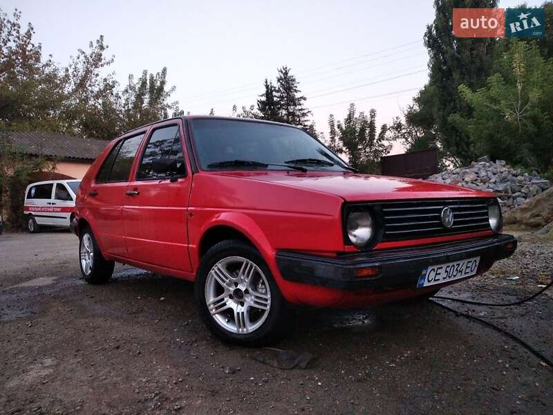 Хетчбек Volkswagen Golf 1986 в Кіцмані