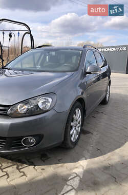 Універсал Volkswagen Golf 2010 в 