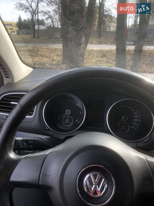 Універсал Volkswagen Golf 2010 в Львові