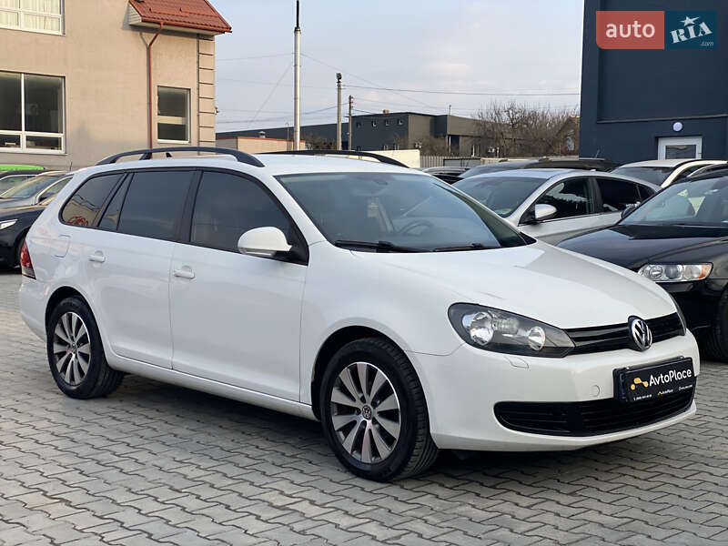 Универсал Volkswagen Golf 2011 в Луцке