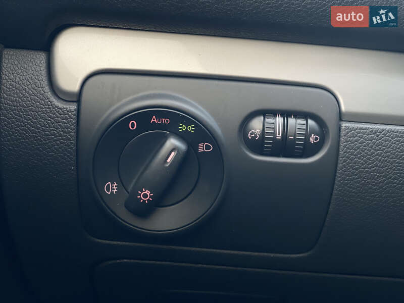 Универсал Volkswagen Golf 2011 в Луцке