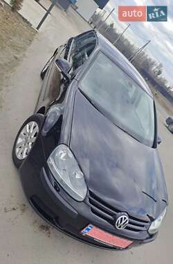 Хэтчбек Volkswagen Golf 2004 в Славуте