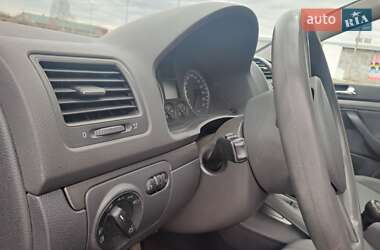 Хэтчбек Volkswagen Golf 2004 в Славуте