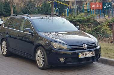 Універсал Volkswagen Golf 2011 в Києві