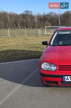 Хетчбек Volkswagen Golf 2002 в Івано-Франківську