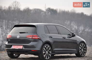 Хэтчбек Volkswagen Golf 2015 в Житомире