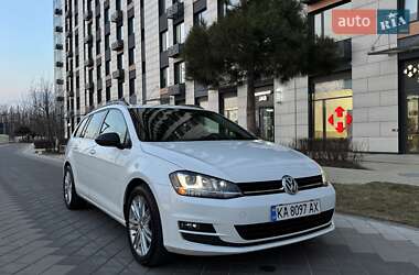 Універсал Volkswagen Golf 2015 в Києві