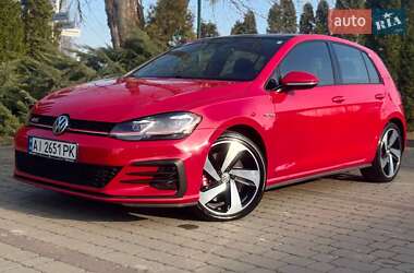 Хэтчбек Volkswagen Golf 2019 в Глевахе