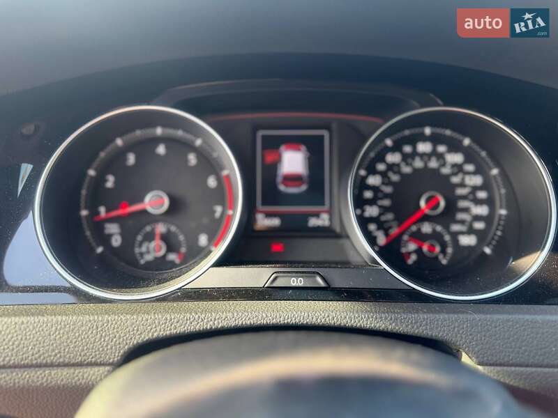 Хетчбек Volkswagen Golf 2019 в Києві