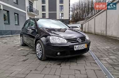 Хэтчбек Volkswagen Golf 2007 в Сваляве