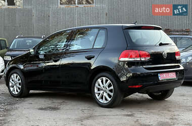 Хэтчбек Volkswagen Golf 2010 в Виннице