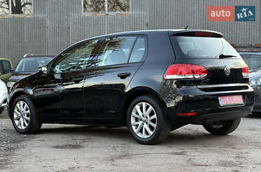 Хэтчбек Volkswagen Golf 2010 в Виннице