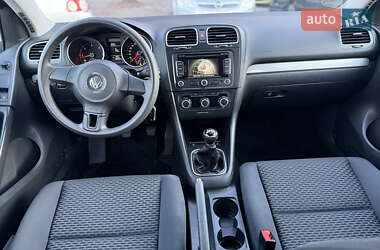 Хэтчбек Volkswagen Golf 2010 в Виннице