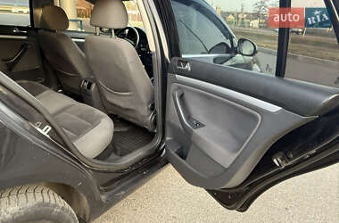 Универсал Volkswagen Golf 2009 в 