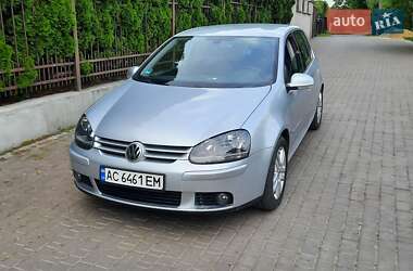 Хетчбек Volkswagen Golf 2008 в Луцьку