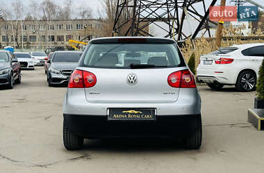 Хетчбек Volkswagen Golf 2004 в Харкові