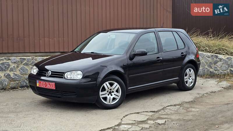 Хетчбек Volkswagen Golf 2002 в Полтаві