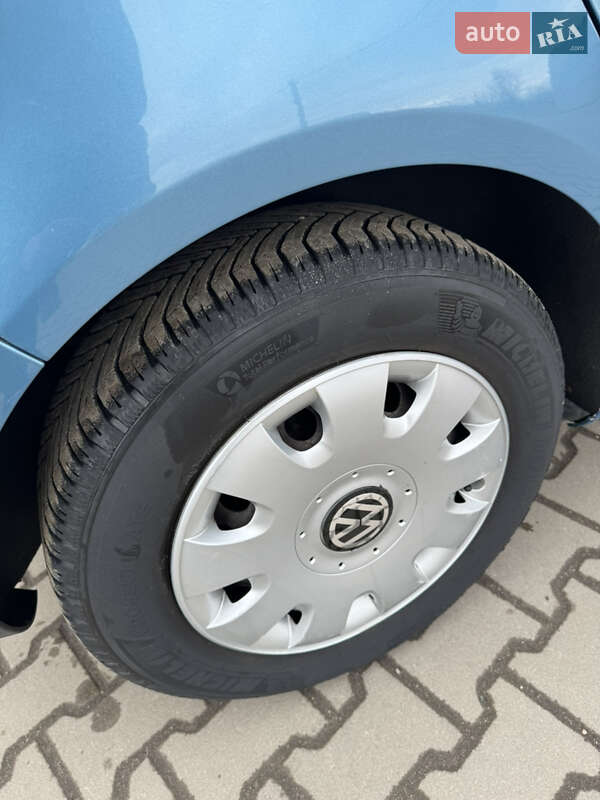 Хэтчбек Volkswagen Golf 2006 в Лубнах