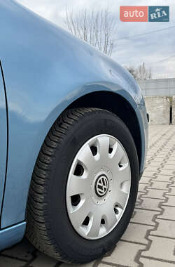 Хэтчбек Volkswagen Golf 2006 в Лубнах