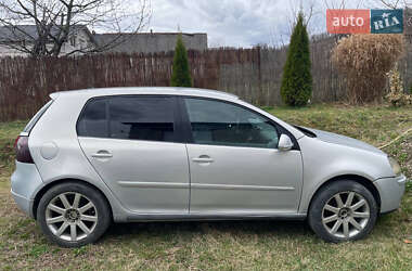 Хэтчбек Volkswagen Golf 2007 в 