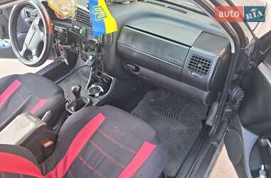 Хэтчбек Volkswagen Golf 1997 в 