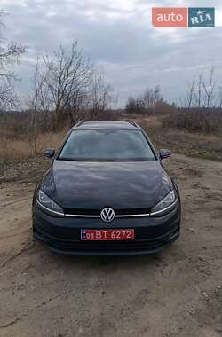 Універсал Volkswagen Golf 2017 в Полтаві