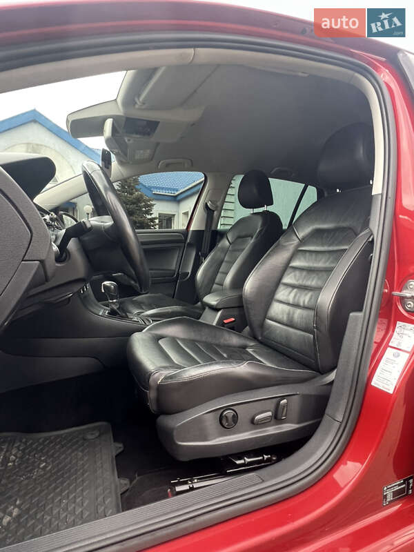 Хетчбек Volkswagen Golf 2013 в Кременці
