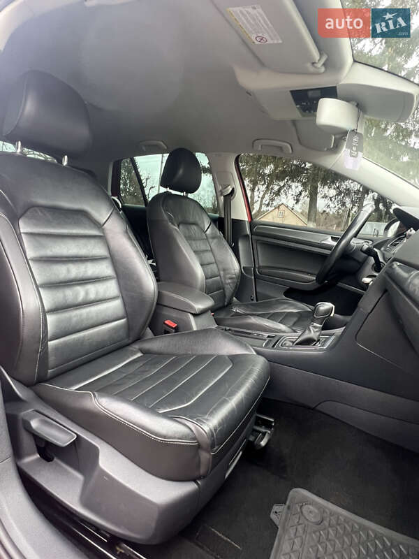 Хетчбек Volkswagen Golf 2013 в Кременці