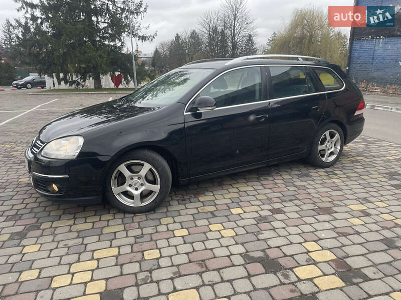 Універсал Volkswagen Golf 2009 в Луцьку