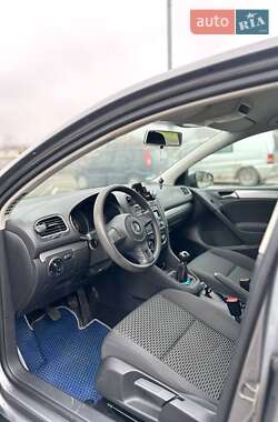 Хетчбек Volkswagen Golf 2009 в Івано-Франківську