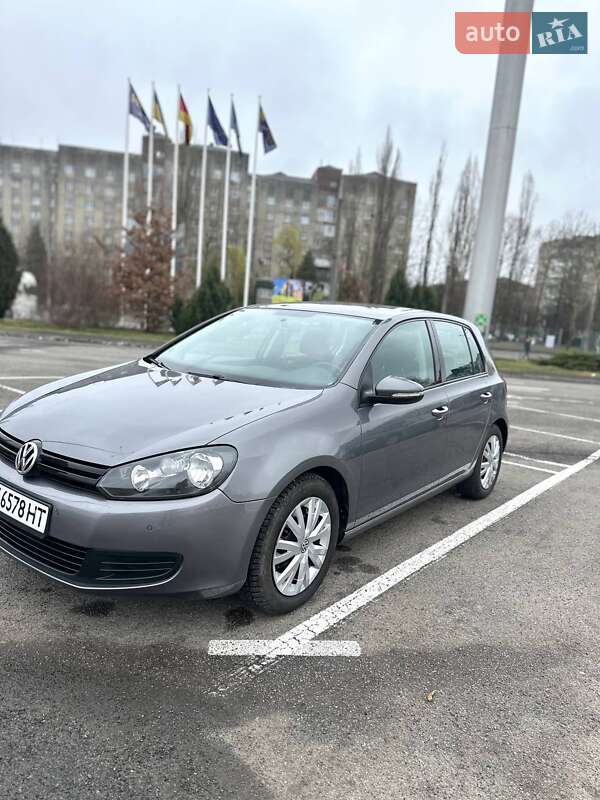 Хетчбек Volkswagen Golf 2009 в Івано-Франківську