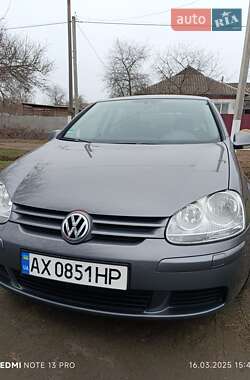 Хетчбек Volkswagen Golf 2005 в 