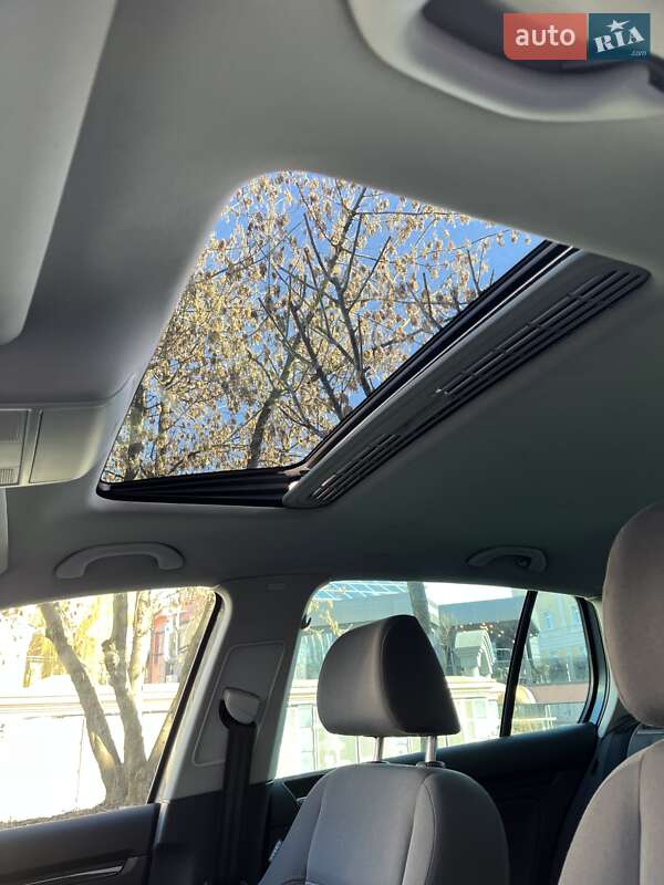 Хэтчбек Volkswagen Golf 2006 в Ровно