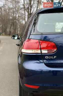 Хетчбек Volkswagen Golf 2010 в Львові