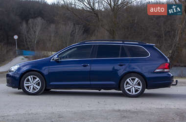 Универсал Volkswagen Golf 2010 в 
