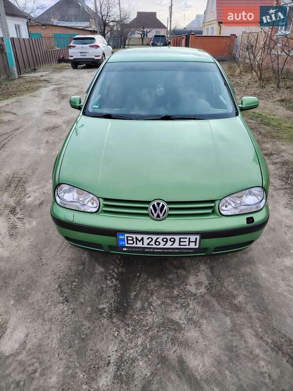 Хэтчбек Volkswagen Golf 1998 в Ахтырке