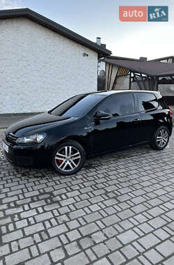 Хетчбек Volkswagen Golf 2009 в Косові