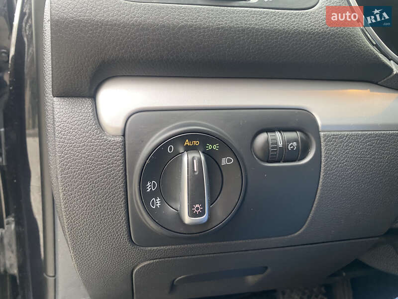 Универсал Volkswagen Golf 2010 в Луцке