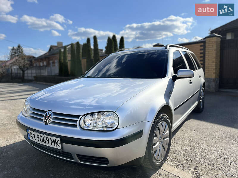 Универсал Volkswagen Golf 2000 в 