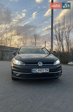 Универсал Volkswagen Golf 2018 в 