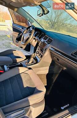 Универсал Volkswagen Golf 2014 в 