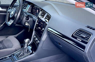Універсал Volkswagen Golf 2017 в 