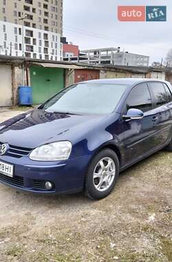 Хетчбек Volkswagen Golf 2006 в 