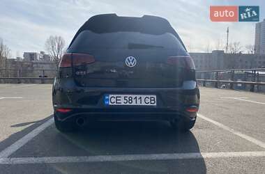 Хетчбек Volkswagen Golf 2016 в 
