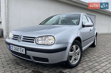 Хэтчбек Volkswagen Golf 2001 в 