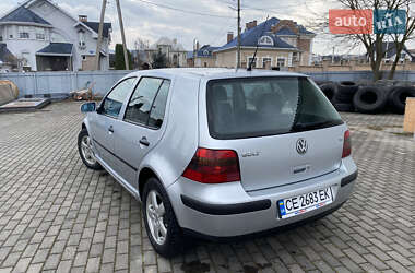 Хэтчбек Volkswagen Golf 2001 в 